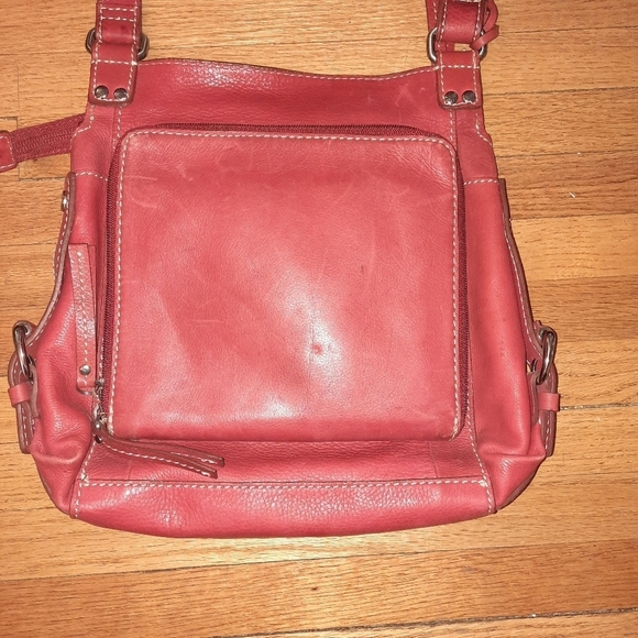 Fossil Red Crossbody Bag Purse - Excellent Used Condition. - Picture 3 of 8